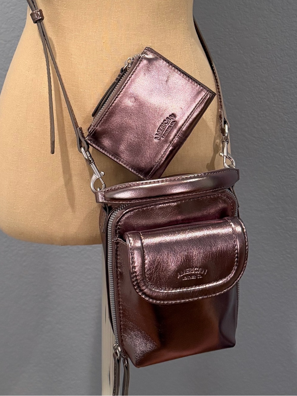 American Leather Co. Tribeca
Leather Crossbody & Cleveland Bifold Wallet